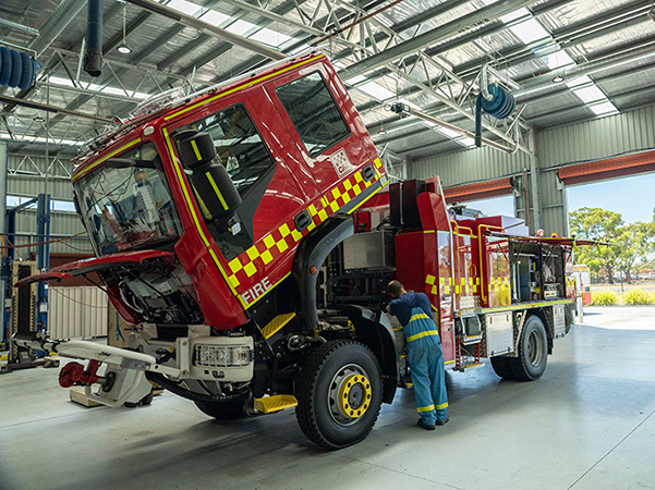 CFA DMO assessing a fire truck